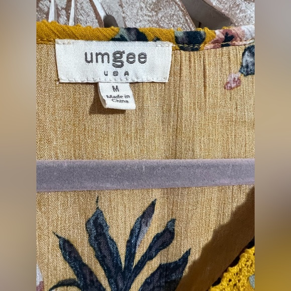 Umgee Boho Yellow and Floral Printed Top Sz M - Picture 6 of 6